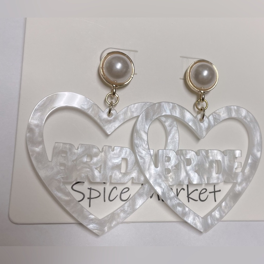 Bride Earrings white and gold tone faux pearl